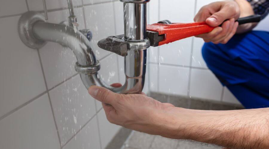 Local tankless water heater installation in Luana, IA
